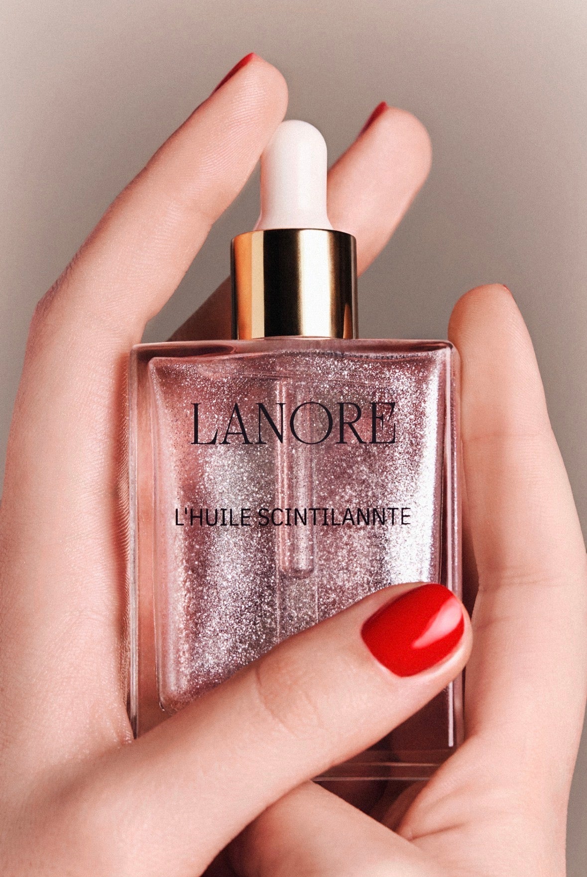 L'HUILE SCINTILLANTE