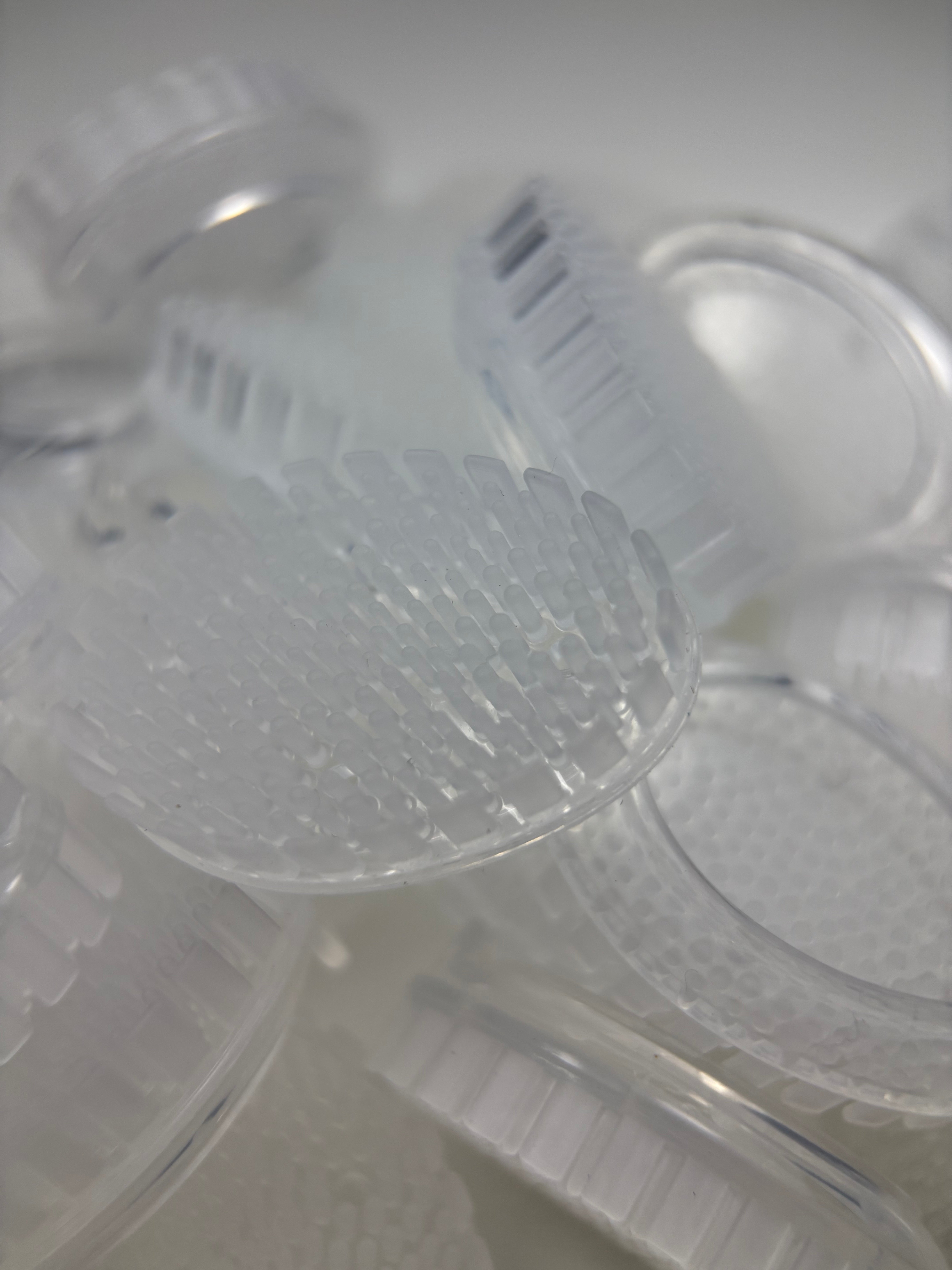 L'EMBOUT EN SILICONE - MOUSSE A CUTICULES